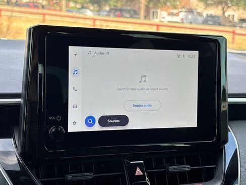 Certified 2025 Toyota Corolla SE image 17