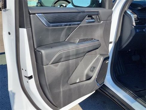 New 2026 GMC Acadia Elevation w/ Super Cruise Package image 11