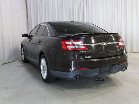 Used 2013 Ford Taurus SEL FWD image 21