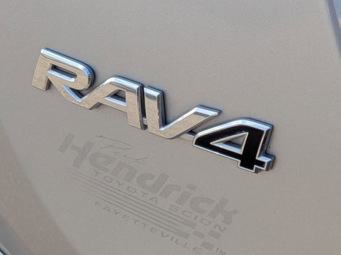 Used 2016 Toyota RAV4 XLE image 31