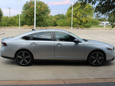 Used 2023 Honda Accord Sport image 7