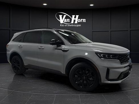 Used 2022 Kia Sorento SX image 1