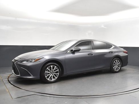 Used 2024 Lexus ES 350 image 3
