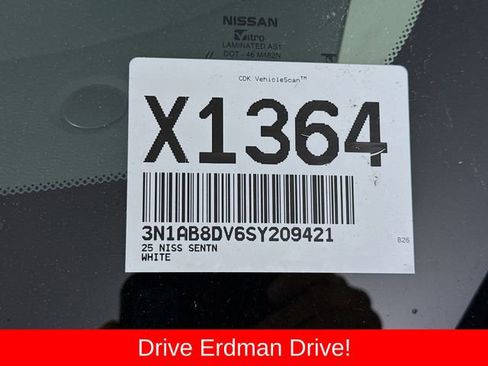 Used 2025 Nissan Sentra SR FWD image 30