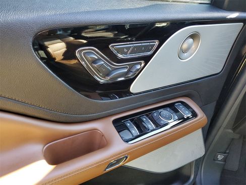 Certified 2023 Lincoln Aviator Reserve w/ Equipment Group 201A image 20