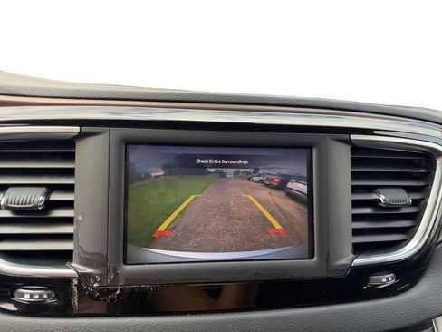 Used 2023 Chrysler Voyager LX FWD image 18