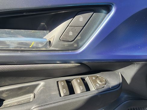 New 2026 Chevrolet Equinox EV LT image 24