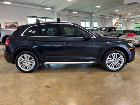 Used 2018 Audi Q5 2.0T Premium Plus w/ Premium Plus Package AWD/4WD image 9