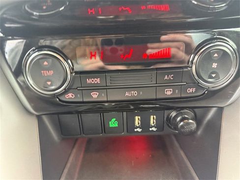 Used 2022 Mitsubishi Eclipse Cross LE image 36