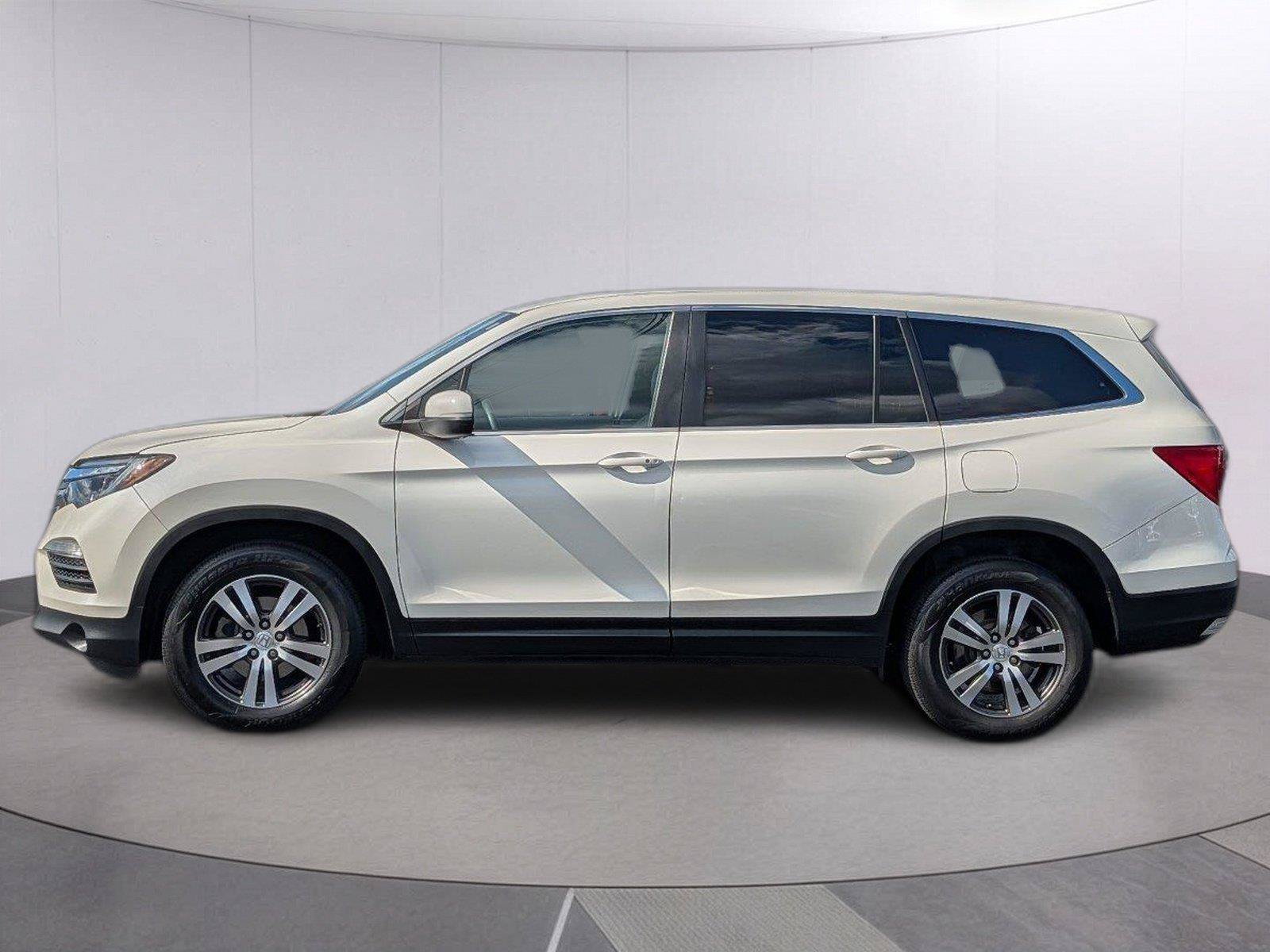 Used 2017 Honda Pilot EX-L image 2