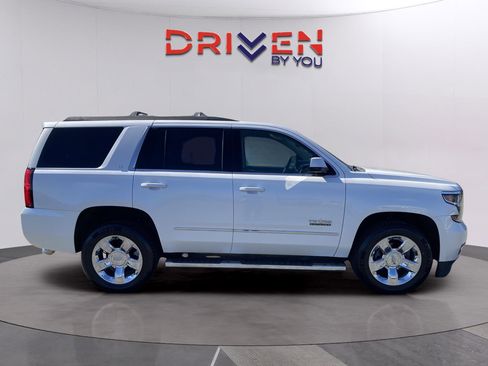 Used 2017 Chevrolet Tahoe LT w/ LT Signature Package image 7