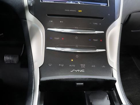 Used 2016 Lincoln MKZ AWD w/ Equipment Group 200A Select image 11