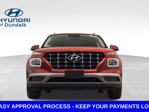 Used 2025 Hyundai Venue SEL FWD image 3