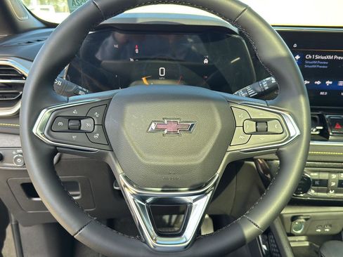 Used 2025 Chevrolet TrailBlazer ACTIV w/ Convenience Package image 17