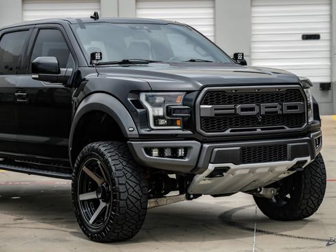 Used 2019 Ford F150 Raptor w/ Equipment Group 802A Luxury AWD/4WD image 26