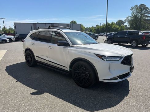 Used 2024 Acura MDX A-Spec image 9
