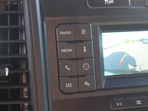Used 2020 Ford F150 XL w/ Equipment Group 101A Mid AWD/4WD image 23