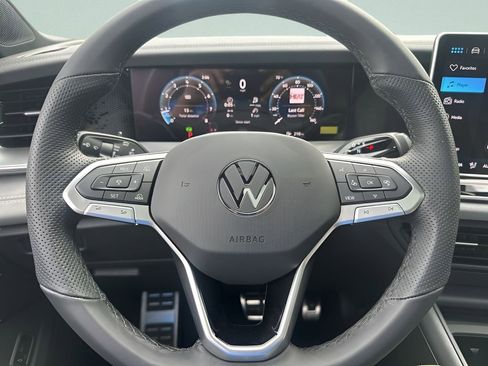 New 2026 Volkswagen Tiguan SE R-Line image 14