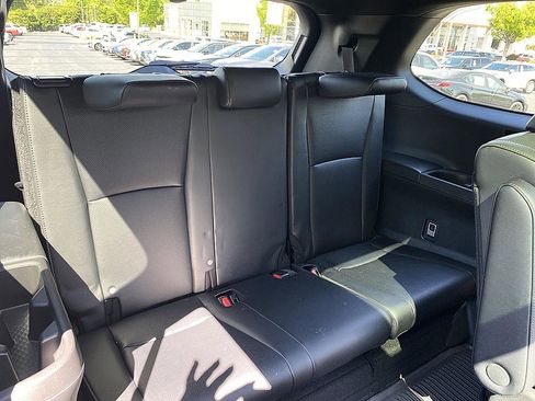 Used 2024 Toyota Grand Highlander AWD Hybrid image 23