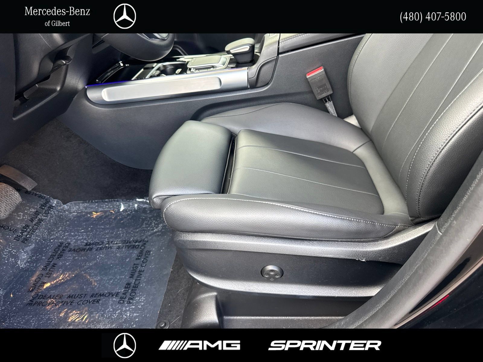 Used 2023 Mercedes-Benz GLB 250 w/ Premium Package image 16