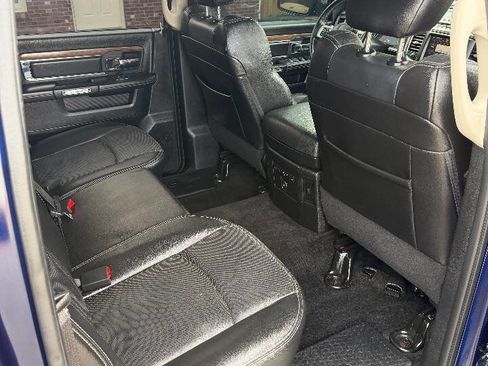 Used 2015 RAM 1500 Laramie w/ Convenience Group image 18