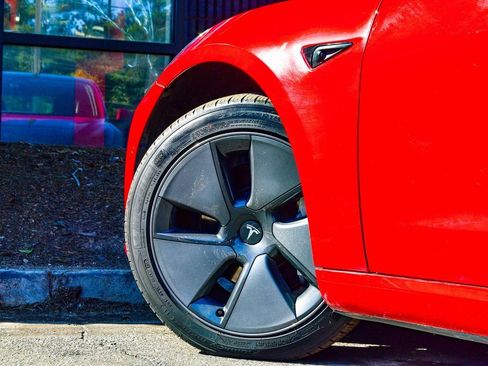 Used 2021 Tesla Model 3 Long Range image 12