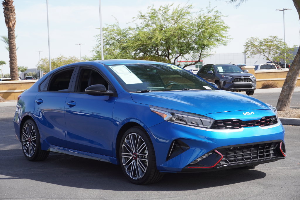 Used 2023 Kia Forte GT FWD image 4