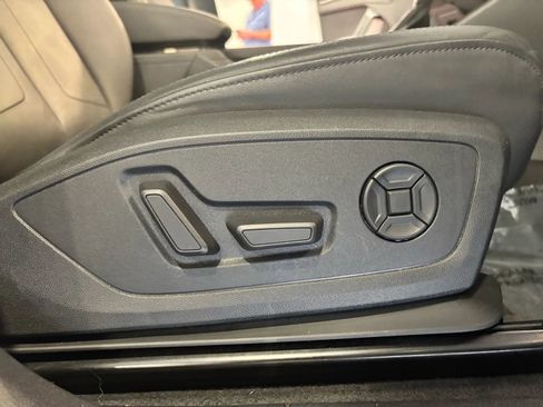 Used 2021 Audi Q3 2.0T Premium image 21