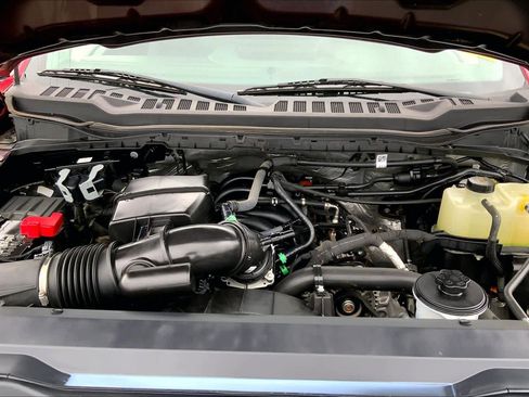 Used 2023 Ford F250 XLT w/ FX4 Off-Road Package AWD/4WD image 28
