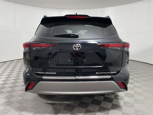 New 2026 Toyota Highlander Limited AWD/4WD image 6