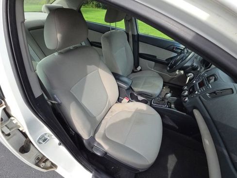 Used 2012 Kia Forte EX FWD image 20