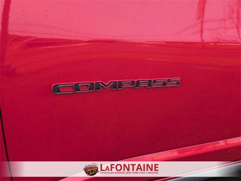 Certified 2023 Jeep Compass Limited image 10