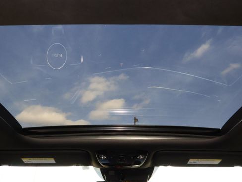 Used 2025 Kia K5 GT-Line w/ GT-Line Premium Package image 12