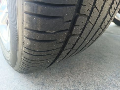 Used 2004 Chevrolet SSR w/ Preferred Equipment Group image 18