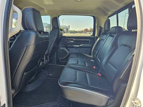 Used 2022 RAM 1500 Laramie AWD/4WD image 17