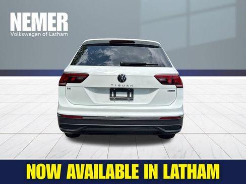 Certified 2024 Volkswagen Tiguan SE AWD/4WD image 3