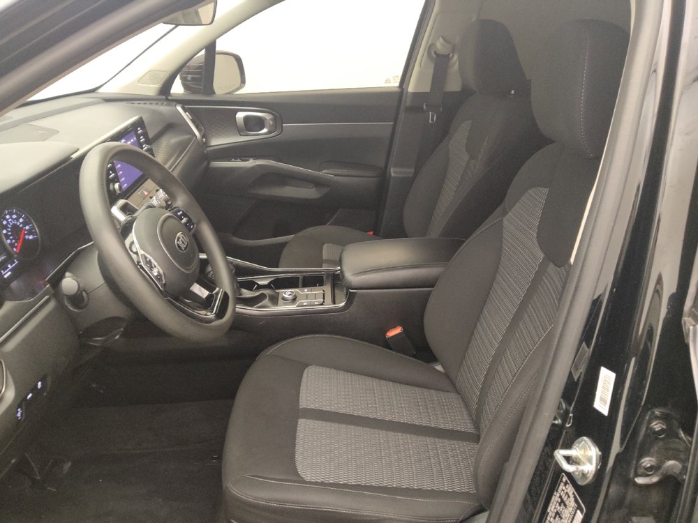 Used 2021 Kia Sorento LX FWD image 17