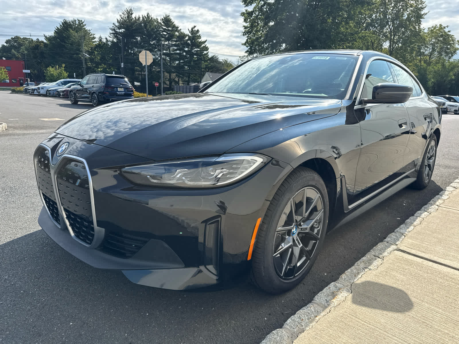 Used 2024 BMW i4 eDrive35 RWD image 4