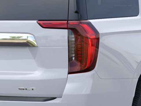Certified 2023 GMC Yukon XL SLT AWD/4WD image 14
