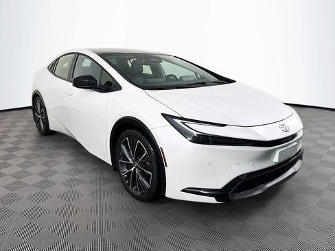 Used 2024 Toyota Prius Limited w/ Limited Premium Package image 3