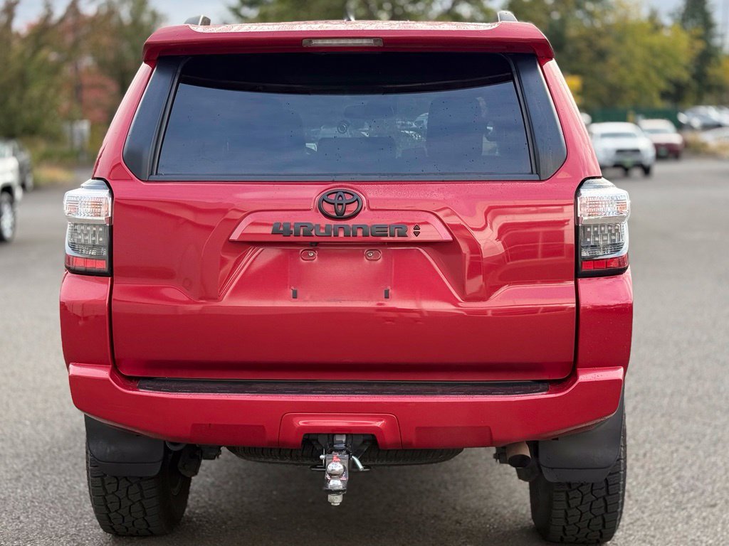 Used 2021 Toyota 4Runner SR5 Premium w/ Moonroof Package AWD/4WD image 4