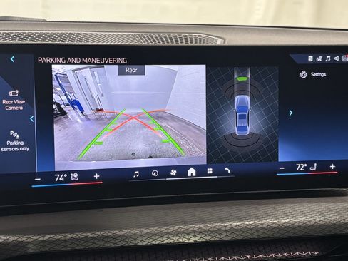 New 2026 BMW 330i xDrive Sedan w/ Convenience Package AWD/4WD image 21