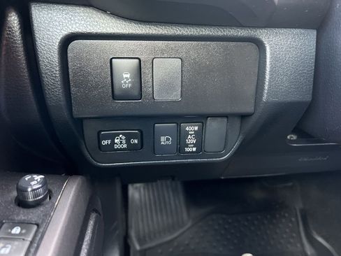 Used 2020 Toyota Tacoma TRD Sport w/ Technology Package AWD/4WD image 27