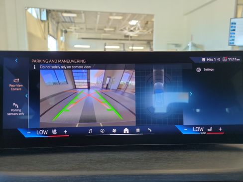 Used 2025 BMW 330i xDrive Sedan w/ Convenience Package AWD/4WD image 26