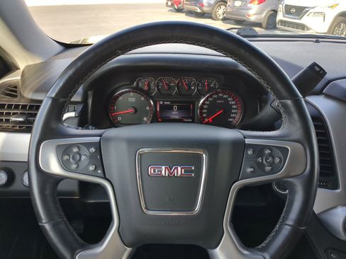 Used 2016 GMC Yukon SLT image 18