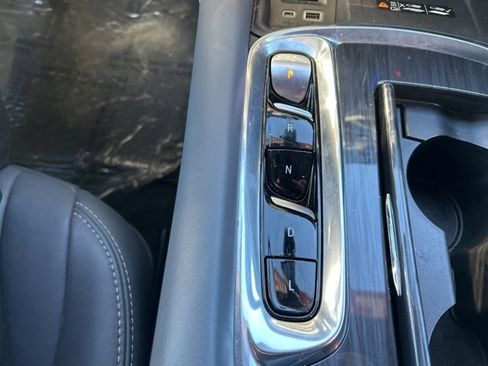 Used 2024 Buick Enclave Premium image 30