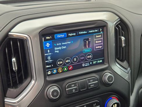 Certified 2022 Chevrolet Silverado 2500 LTZ w/ LTZ Plus Package image 18