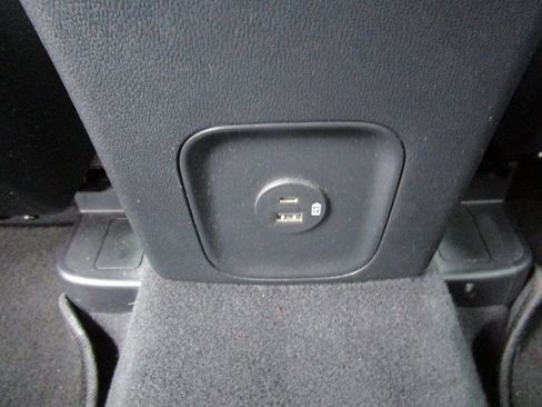 Used 2020 Ford Escape SEL image 17