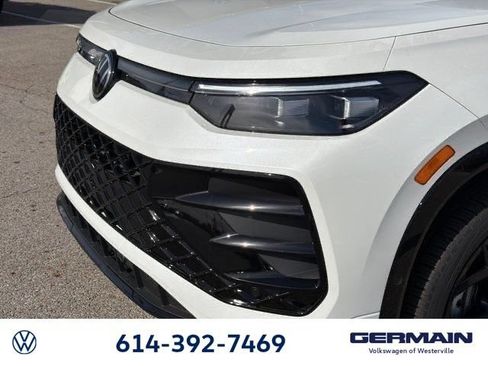 New 2026 Volkswagen Tiguan SE R-Line AWD/4WD image 13