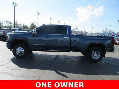Used 2025 GMC Sierra 3500 Denali w/ Denali Reserve Package image 13